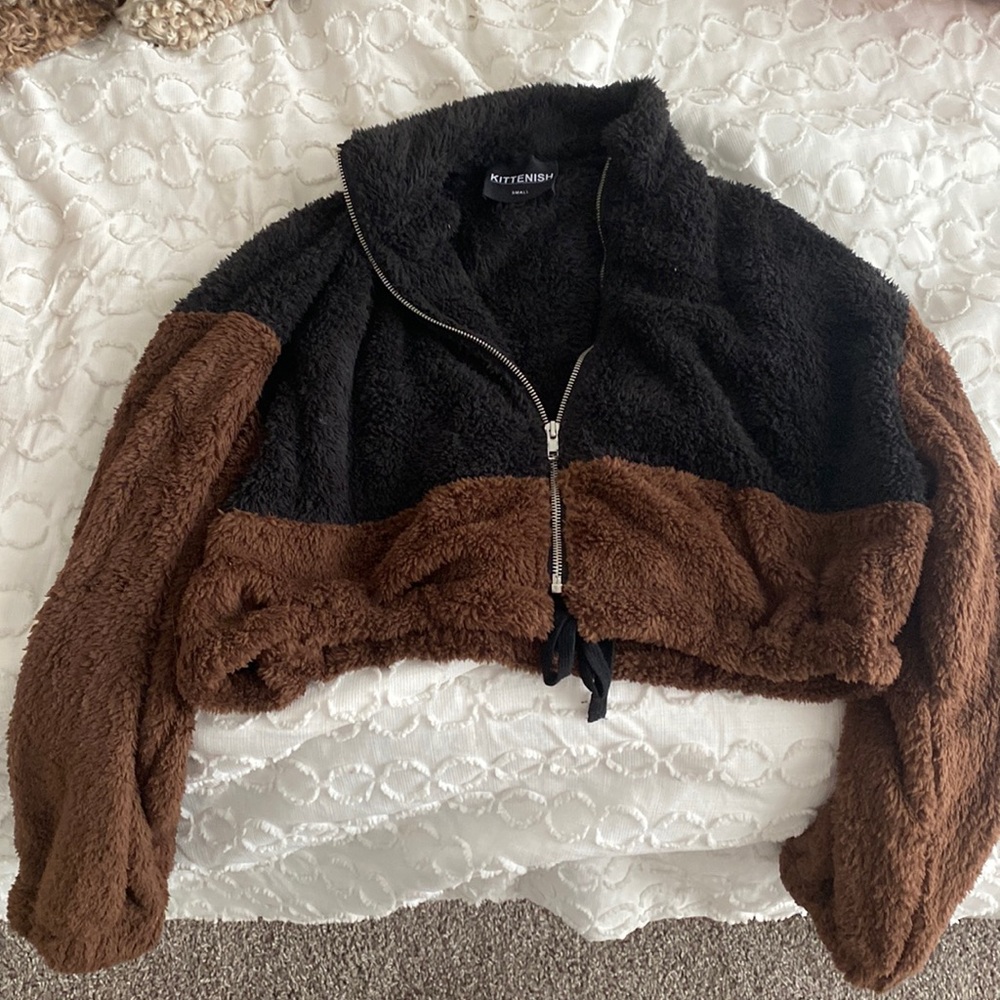 Small Kittenish cropped sweatshirt